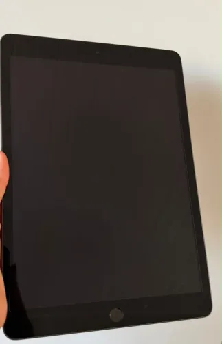 Vendo iPad 9 sem marcas de uso 