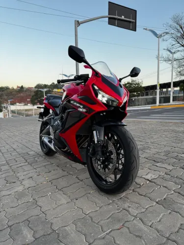 HONDA CBR 650R ABS 2024 (2.900 KM)