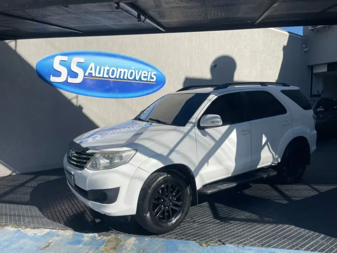Toyota Hilux SW4 2.7 16V 2013