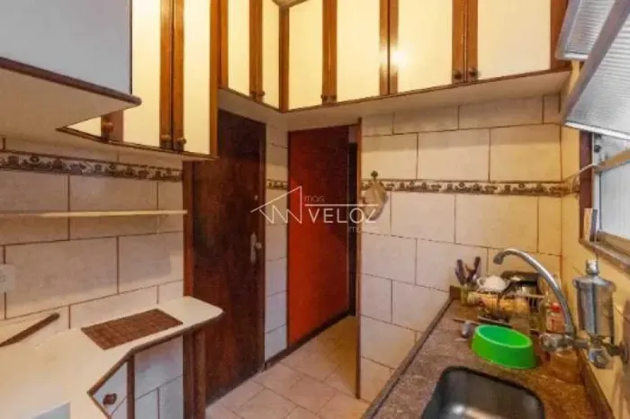 Apartamento : / Residencial / Santa Teresa