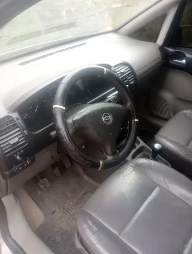Chevrolet Zafira 2.0/ CD 2.0 8V MPFI 5P Mec. 2001