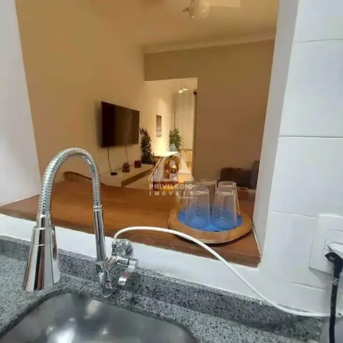 Legítimo sala e quarto (suíte) no Leblon! 35m²