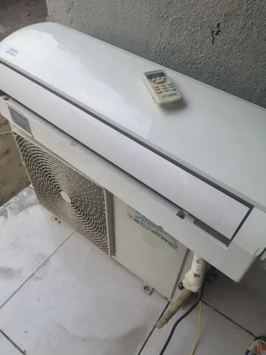 Vende-se uma central de 18 mil btus
