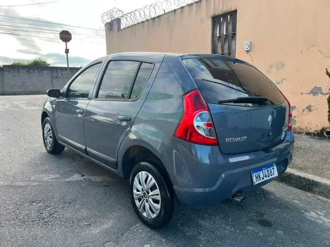 Peugeot 208 Allure 1.5 Flex 8V 5P 2014