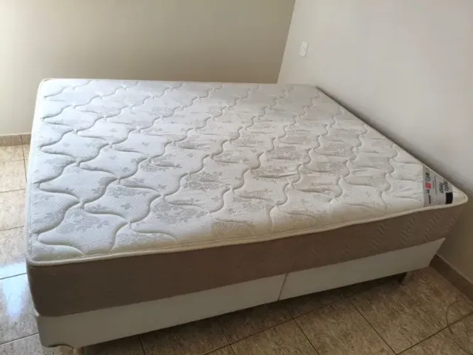 Cama (colchão com base tamanho Queen)- Ortobom