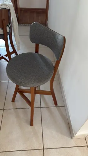 VENDE-SE BANQUETAS
