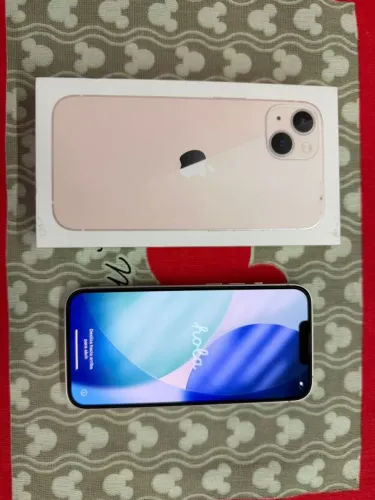 iPhone 13 - 128Gb - Perfeito - c/ caixa e cabo USB