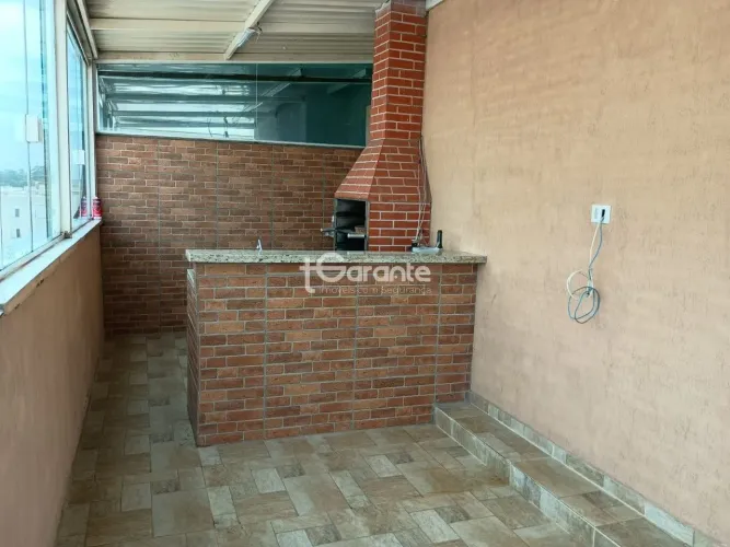 Apartamento Duplex á Venda com 3 dormitórios no Condomínio Residencial Lisboa na Vila Urup