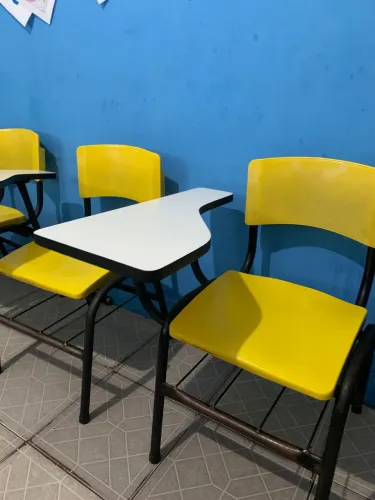 Cadeira escolar