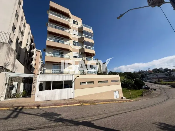 Excelente Apartamento 2 dormitório(s) em Coloninha/Canto - Florianópolis