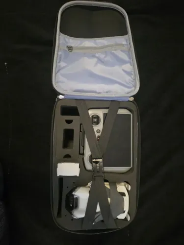 Drone DJI Mini 4 Pro + RC2 (Controle com Tela)