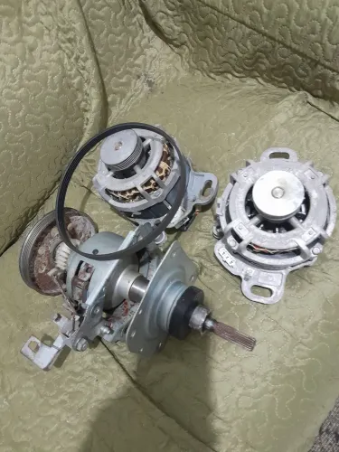 Vende materiais pra máquina de lavar roupas