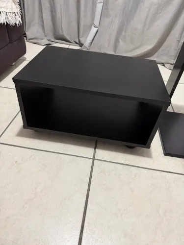 Mesa de centro preto USADA