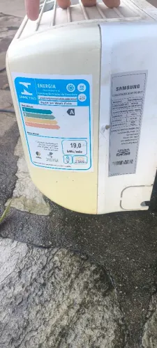 Ar condicionado 