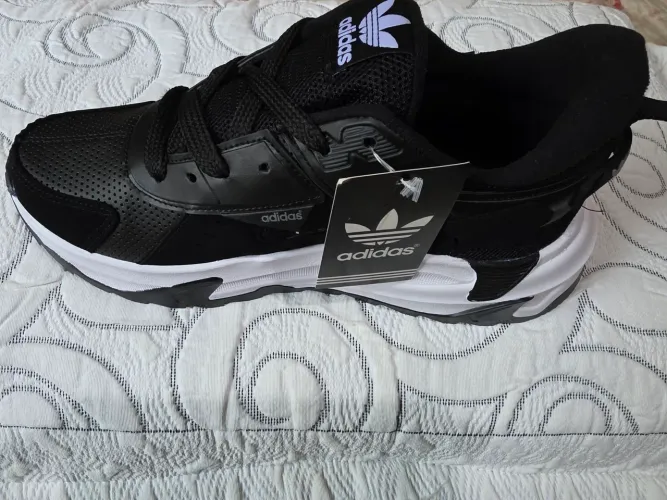 Adidas 40