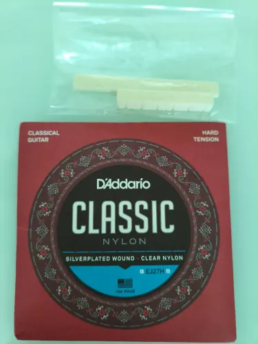 Encordoamento nylon D'Addario tensão alta + pestana/rastilho osso