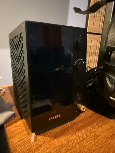 FiiO R7 - Streamer/DAC/HeadAmp - Em Excelente Estado