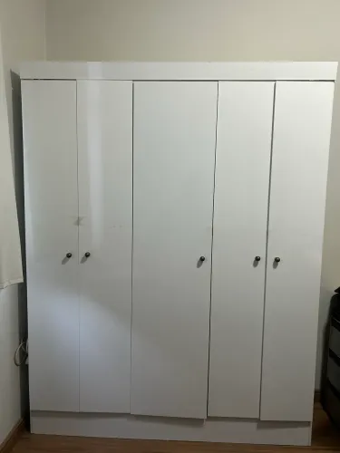 Guarda Roupas - Armário
