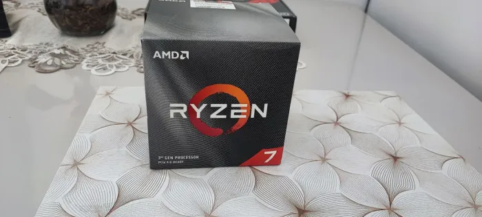 Processador AMD Ryzen 7 3700X ? 8 Cores / 16 Threads