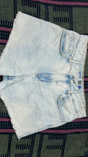 vendo esse short jeans