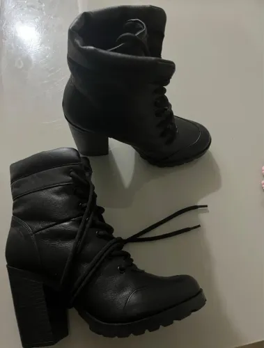 Bota Carmen Steffens número 38 , usei uma única vez .