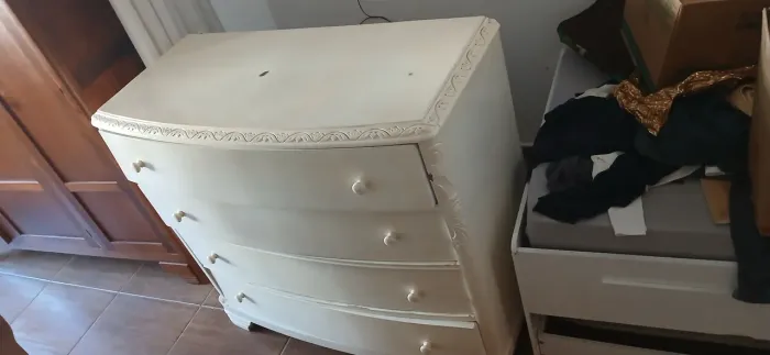 Cômoda 4 gavetas