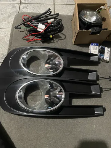 Kit farol de milha Fiat stilo