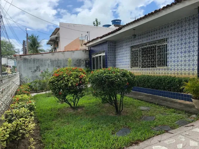 Imóvel para venda possui 300 metros quadrados com 4 quartos em Boa Viagem - Recife - PE