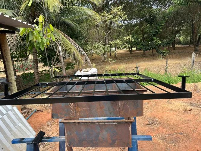 Grade de janela 1,20 por 1,30 e portão 2,30 por 1,05 barato vem q tem preço bom