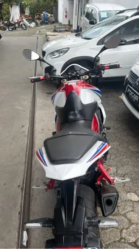 CB 1000R 2013 zerada