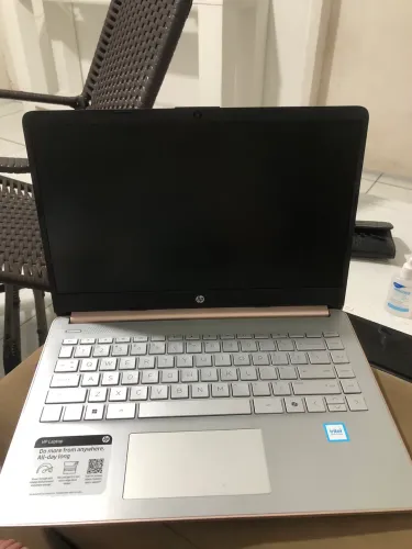 Laptop HP rosa