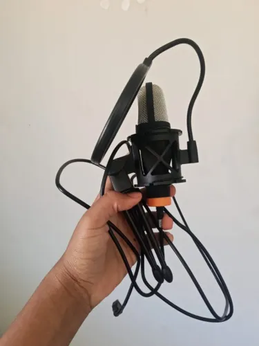 Fone de Ouvido Gamer com Microfone