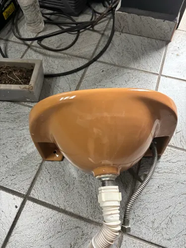 Vazo sanitário e pia de lavatório