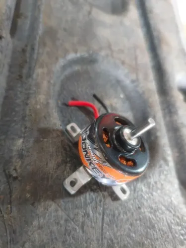 Motor Brushless HobbyKing Donkey ST3007 1100KV - Para Aeromodelo / RC
