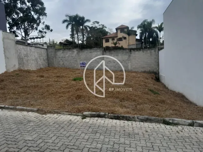 Imóvel para venda tem 200 metros quadrados em Vina Del Mar - Juiz de Fora - MG