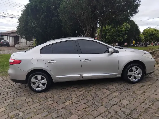 Renault Fluence Sed. Dynamique 2.0 16V Flex Mec. 2014