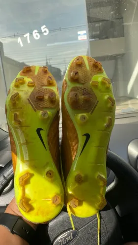 Chuteira Nike hypervenom NRJ reedition 2025
