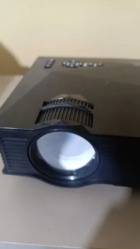 Mini Projetor Led Uc46 Unic Portatil Wifi 1200 Hdmi Game