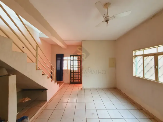 Casa Padrão para Locação e Venda no Bairro Vila Tamandaré em Ribeirão Preto/SP.