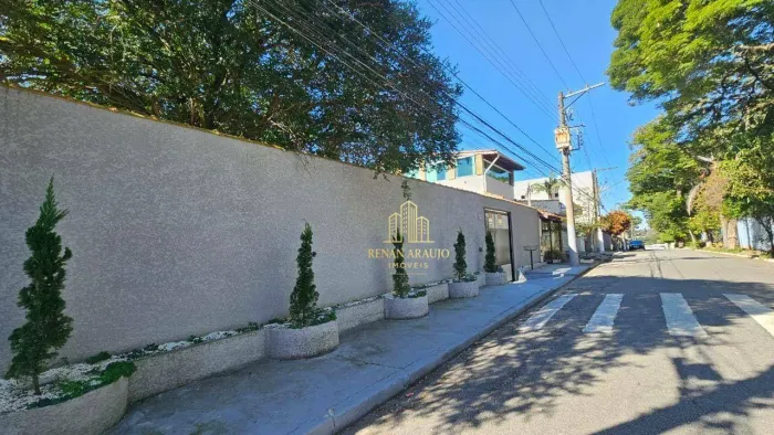 Casa de alto padrão no Horto Florestal