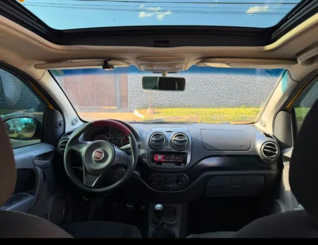 Fiat Palio Sporting 1.6 Flex 16V 5P 2014