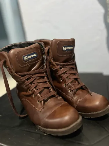Bota Spessoto