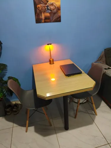 Mesa jantar + 2 cadeiras