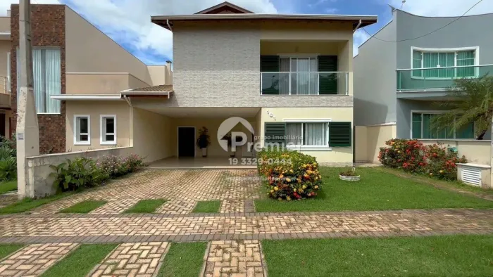Sobrado com 3 Dormitórios e Suíte Master Diferenciada no Condomínio Green View em Indaiatu