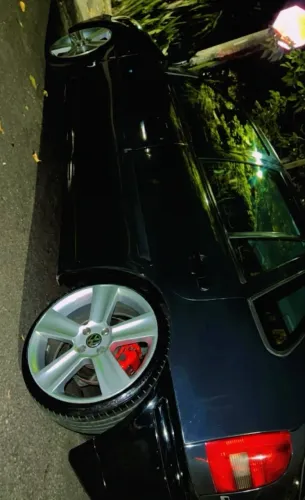 Rodas aro 17 golf gti 4x1000 com os pneus 