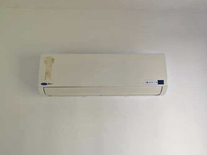 Split inverter Carrier
