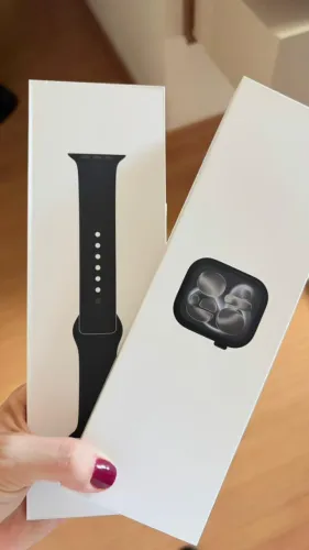 Apple Watch serie 11 NOVO/LACRADO - 46 mm Preto