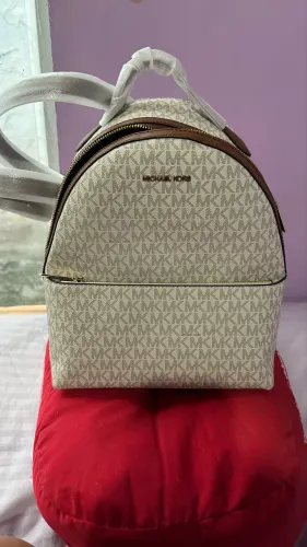 Mochila Michael Kors nova
