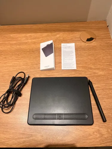 Wacom Intuos Small Bluetooth CTL-4100WL - Completa com caixa