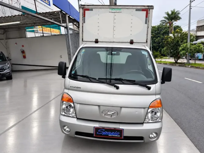 Hyundai HR 2.5 TCI Diesel (rs/rd) 2012
